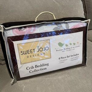 Never used crib bedding collection!
